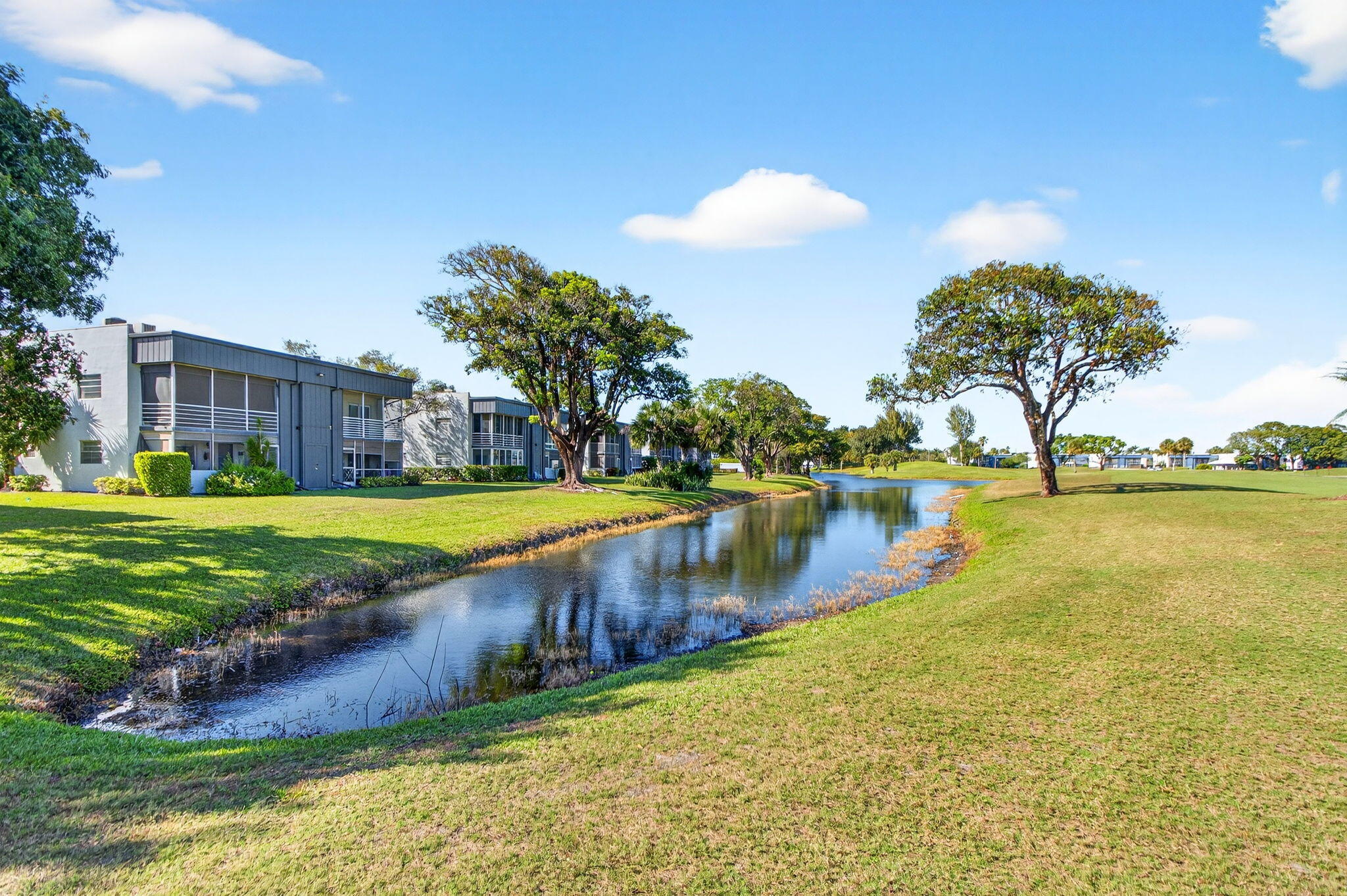 KINGS POINT - Residential