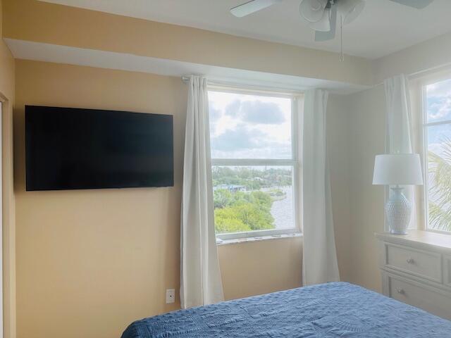 HARBORAGE YACHT CONDO - Residential Lease