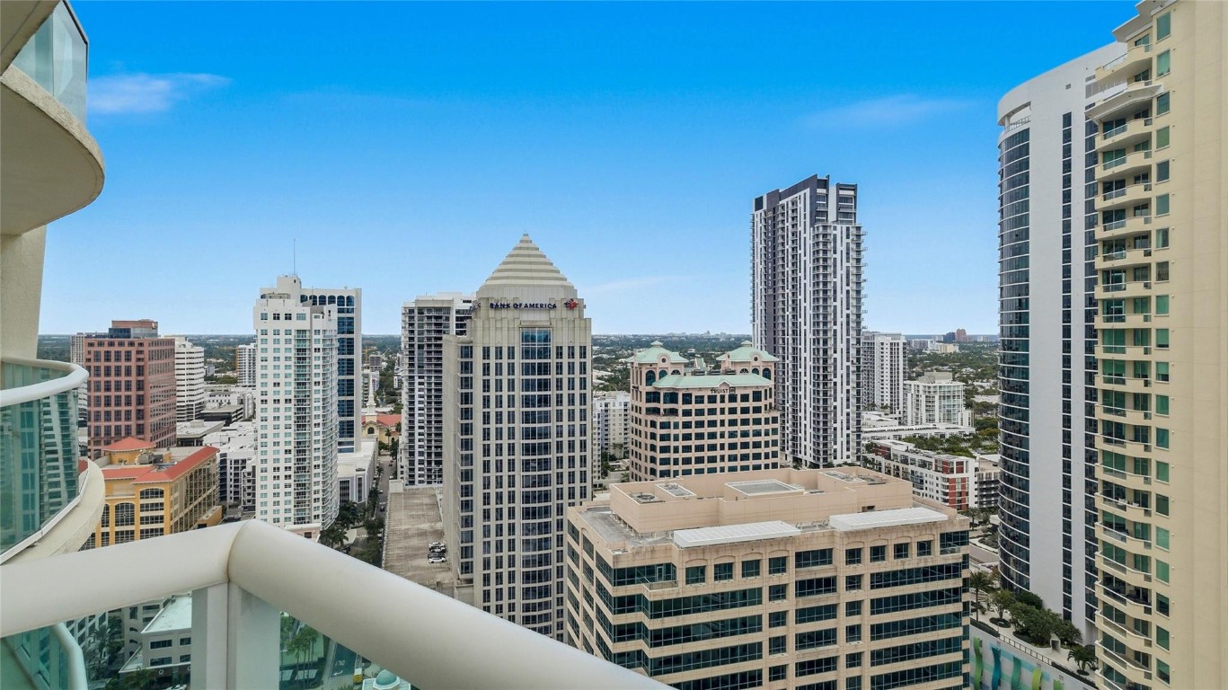 347 N New River Drive 3110