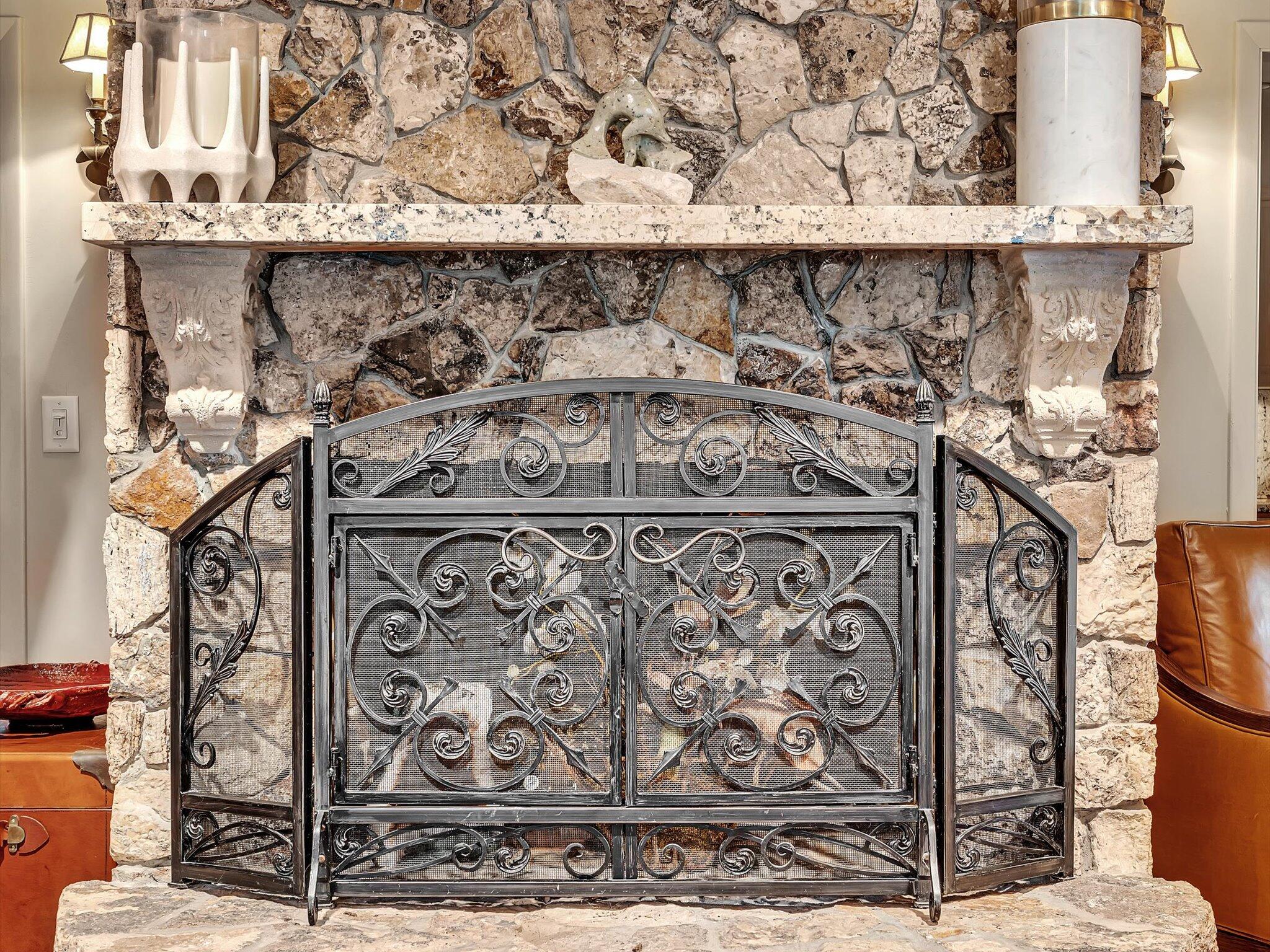 WATERWAY MANOR - Residential