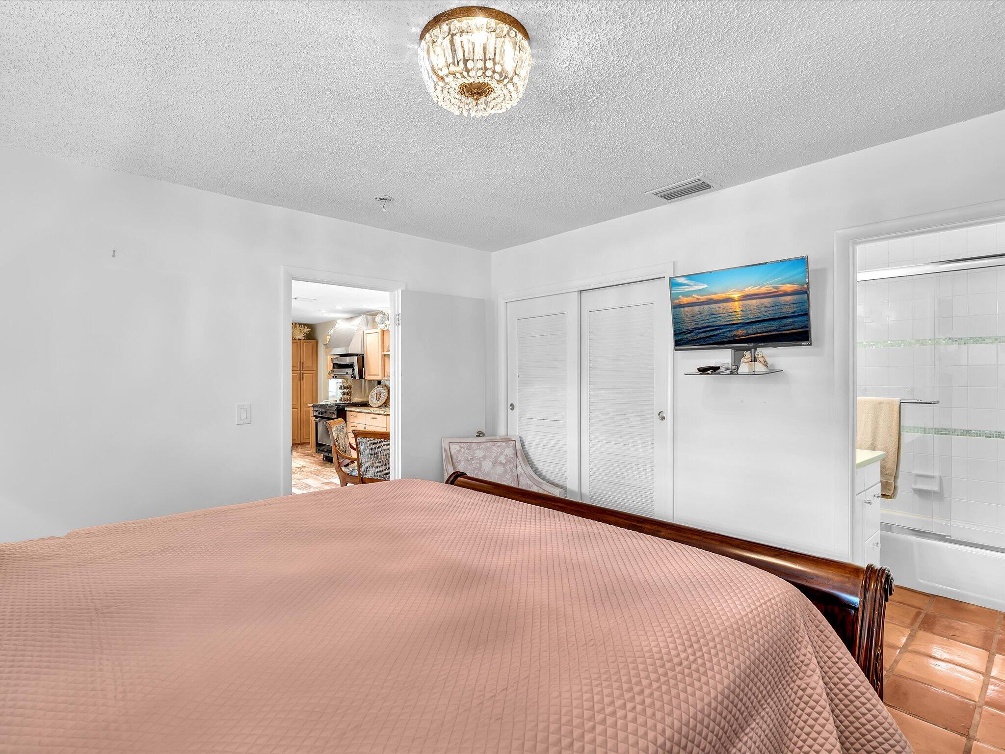 WATERWAY MANOR - Residential