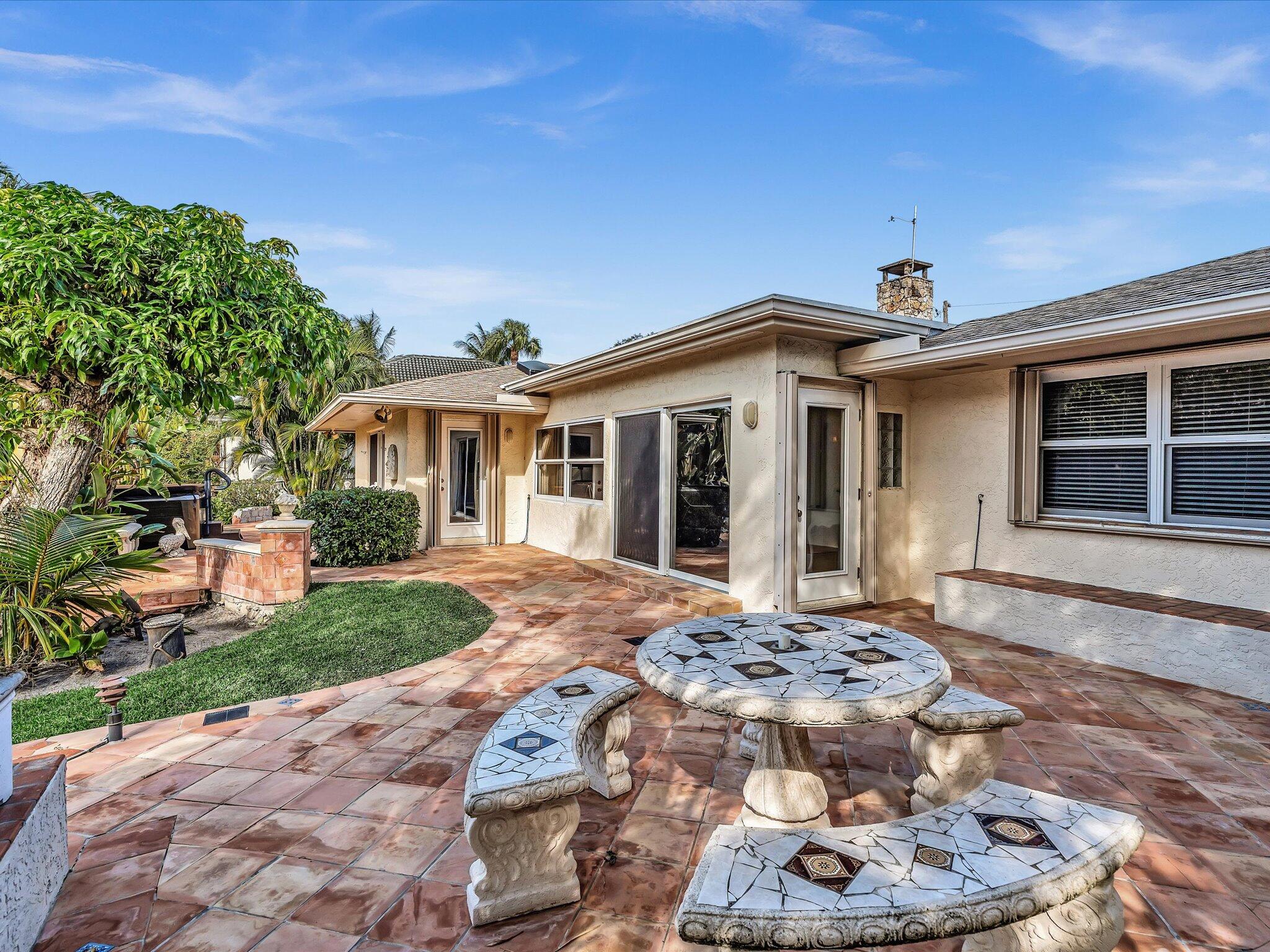 WATERWAY MANOR - Residential