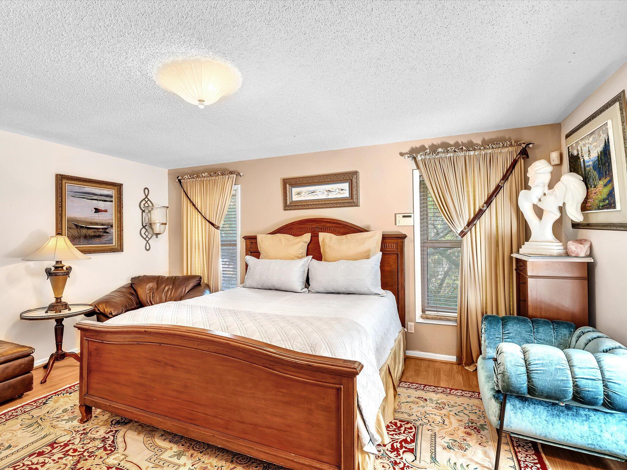 WATERWAY MANOR - Residential