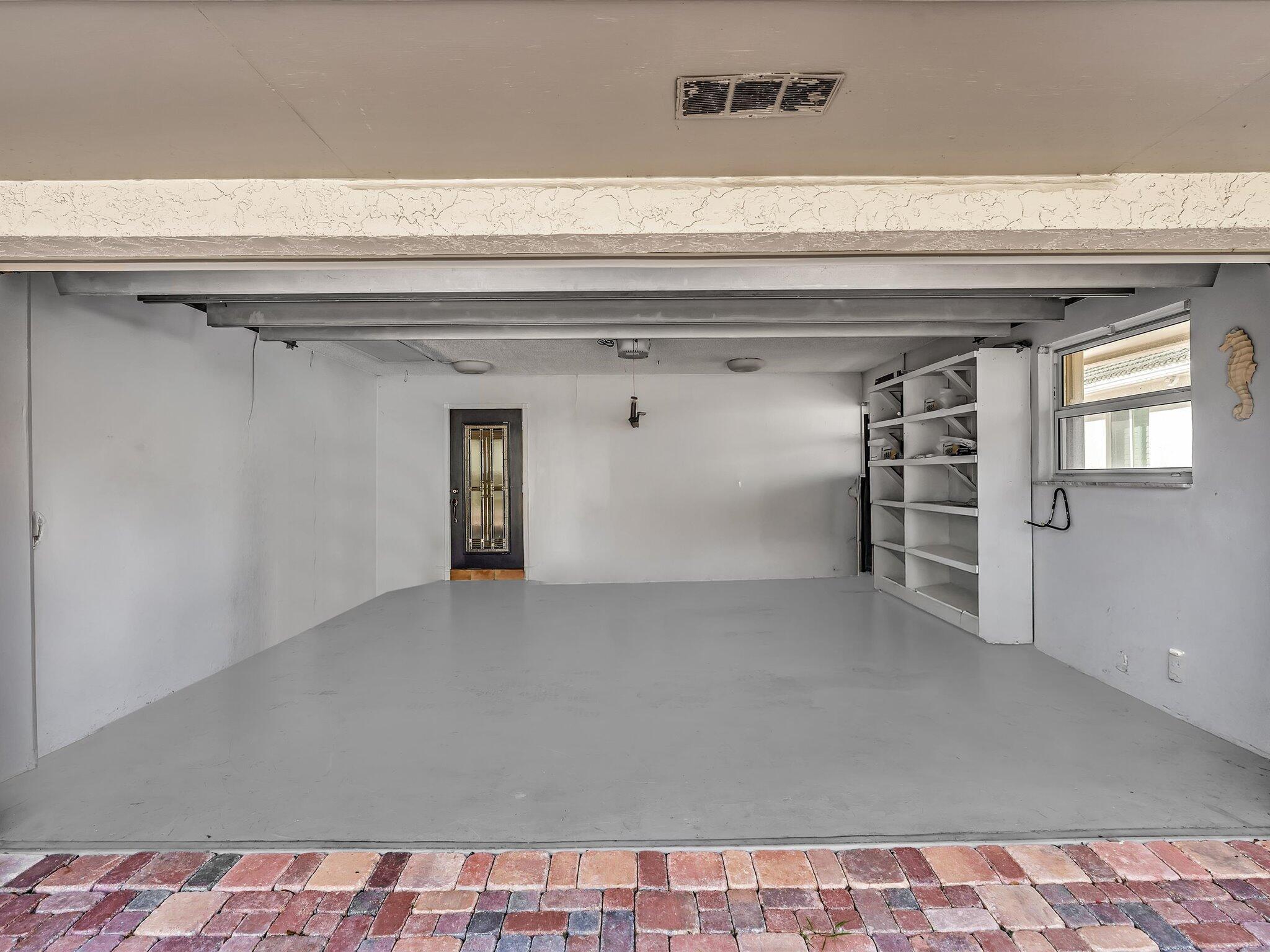 WATERWAY MANOR - Residential