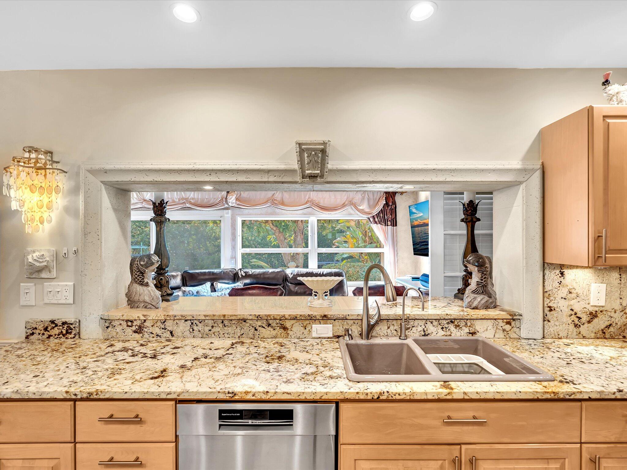 WATERWAY MANOR - Residential