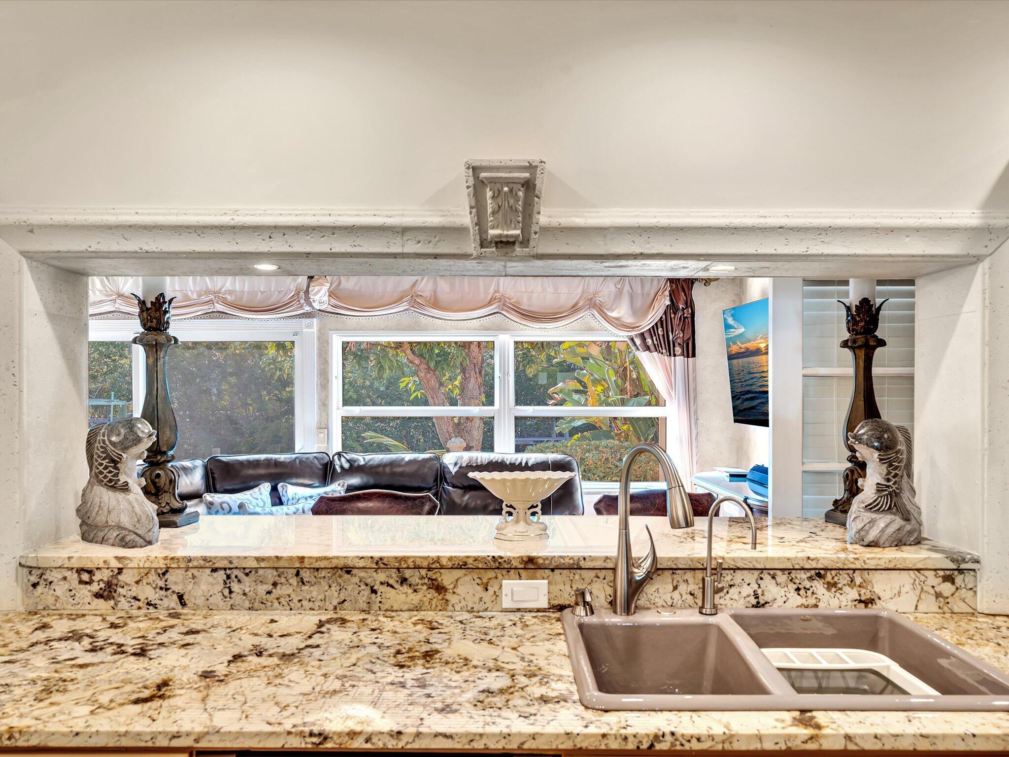 WATERWAY MANOR - Residential