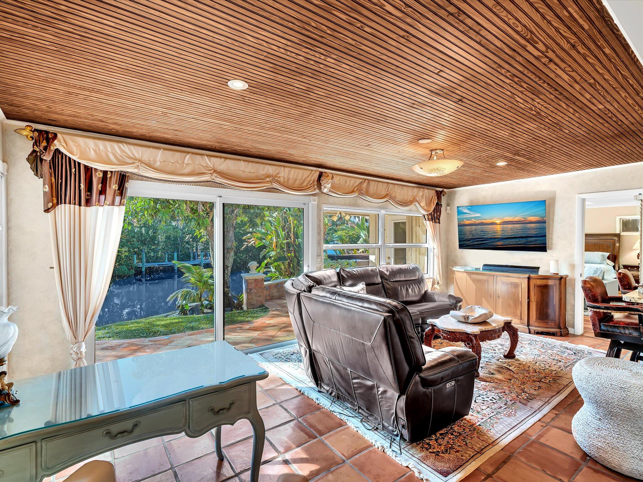 WATERWAY MANOR - Residential