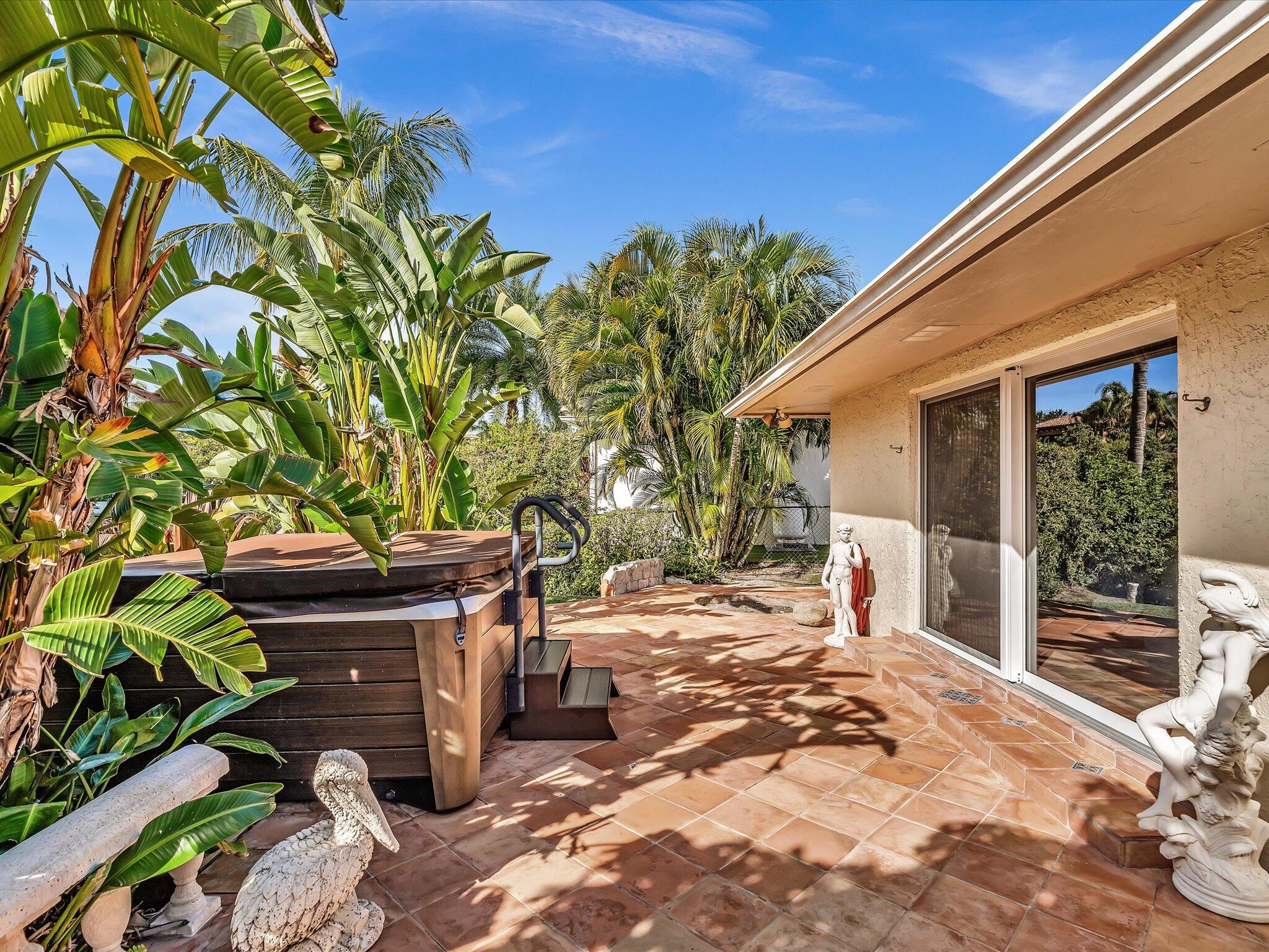 WATERWAY MANOR - Residential