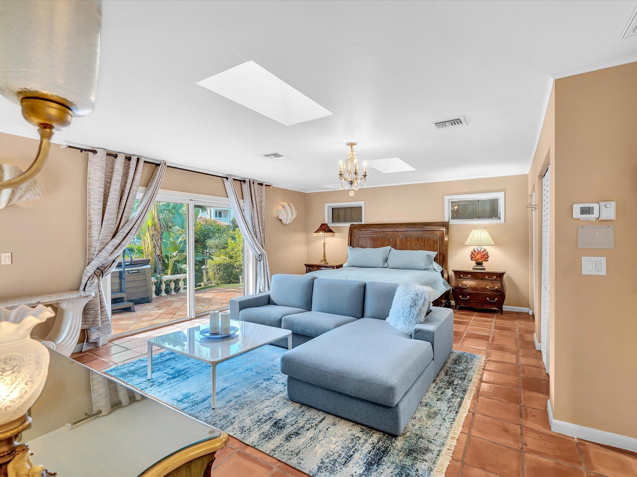 WATERWAY MANOR - Residential