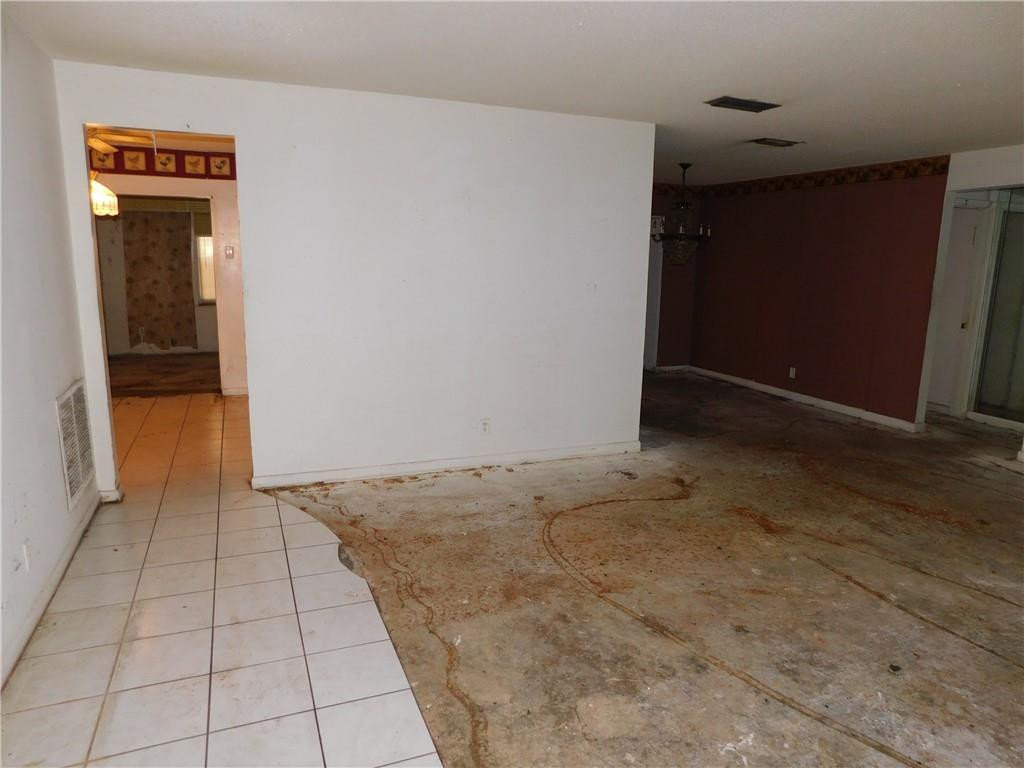 Paradise Gardens Sec 4 76 - Residential