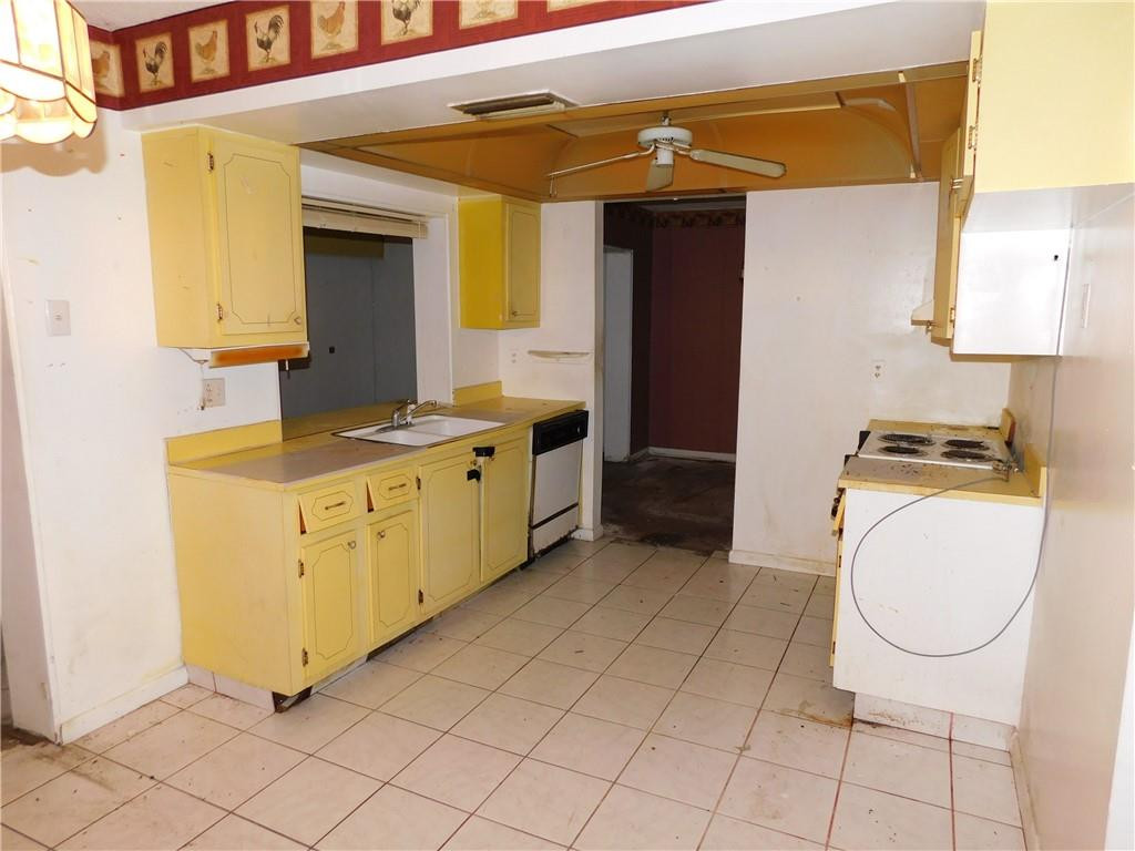 Paradise Gardens Sec 4 76 - Residential