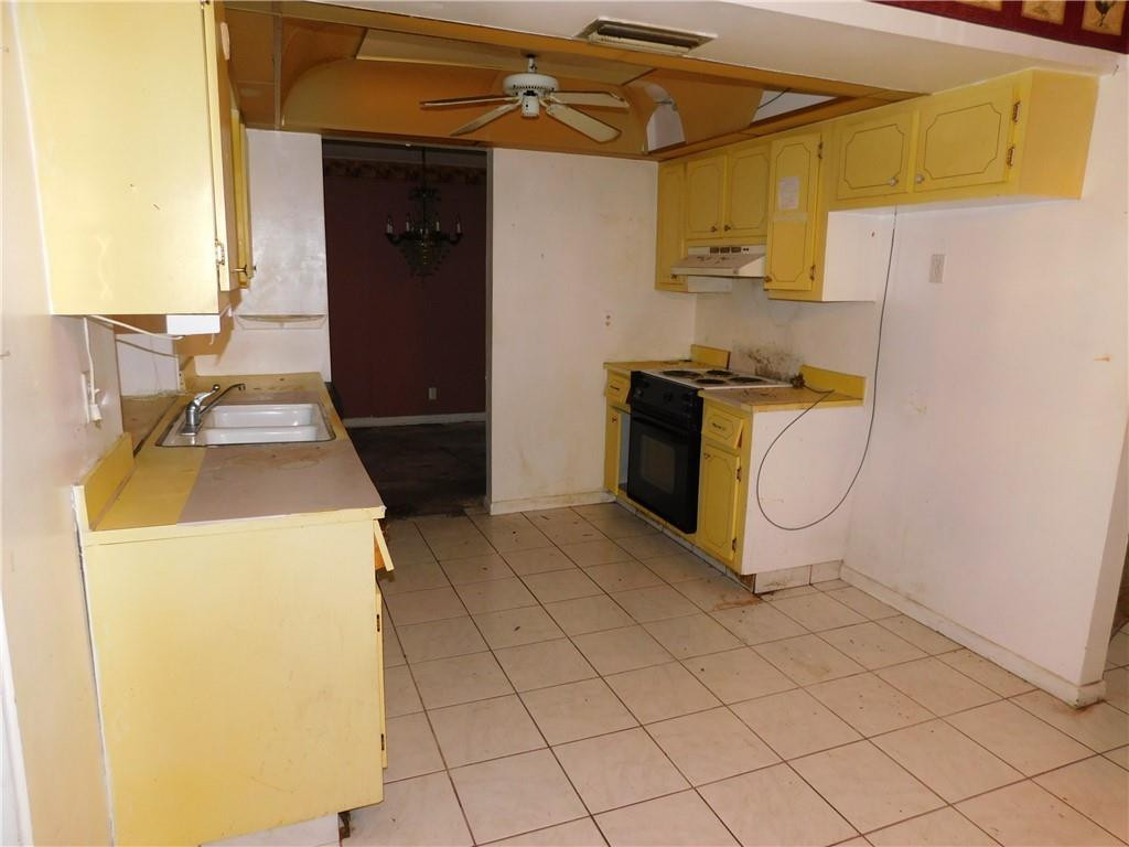 Paradise Gardens Sec 4 76 - Residential