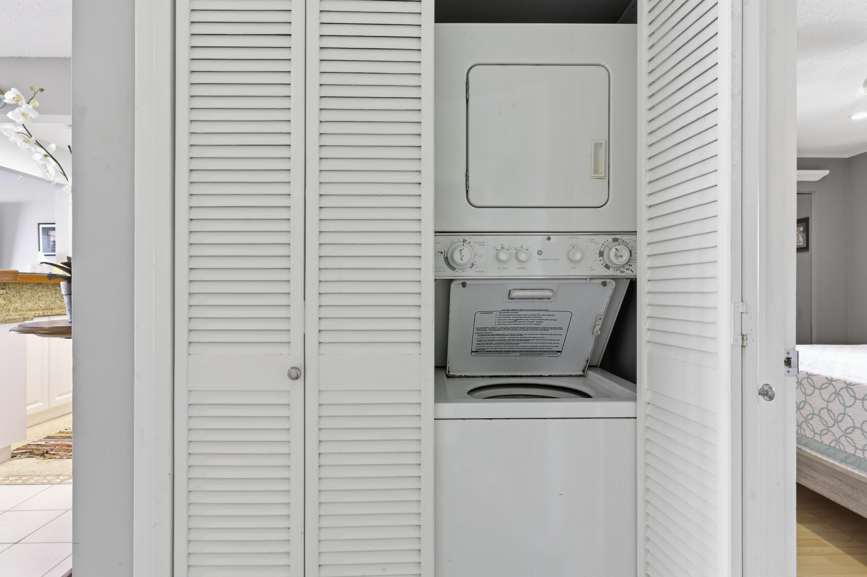 HAMPSHIRE ARMS CONDO APTS LT 181 (LESS W 8.5 FT) A - Residential