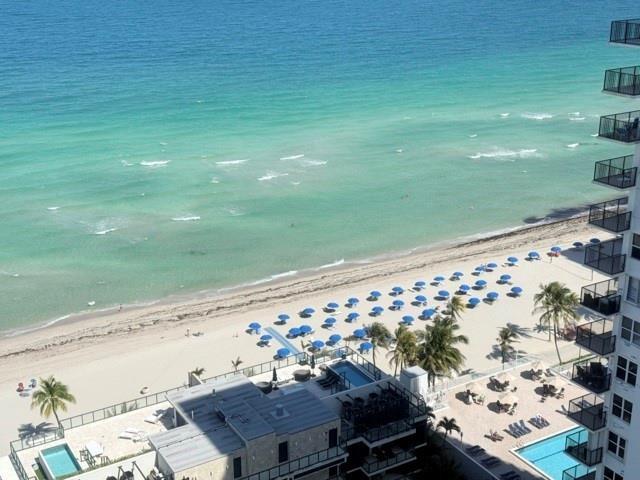 Quadomain Tower - Residential Lease