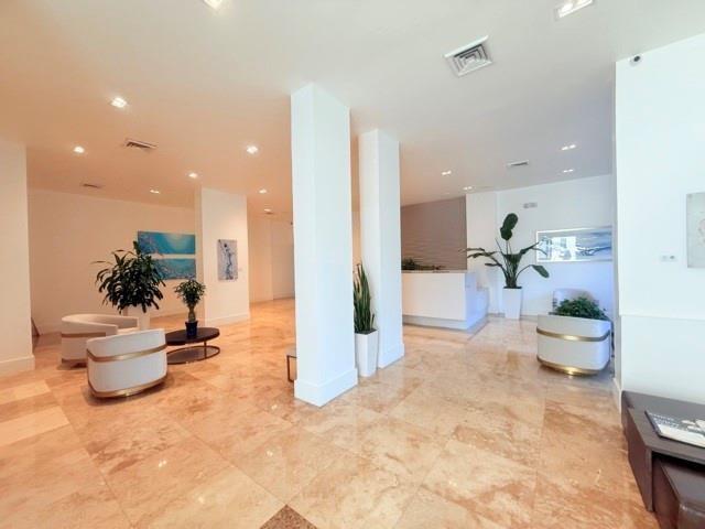 Quadomain Tower - Residential Lease