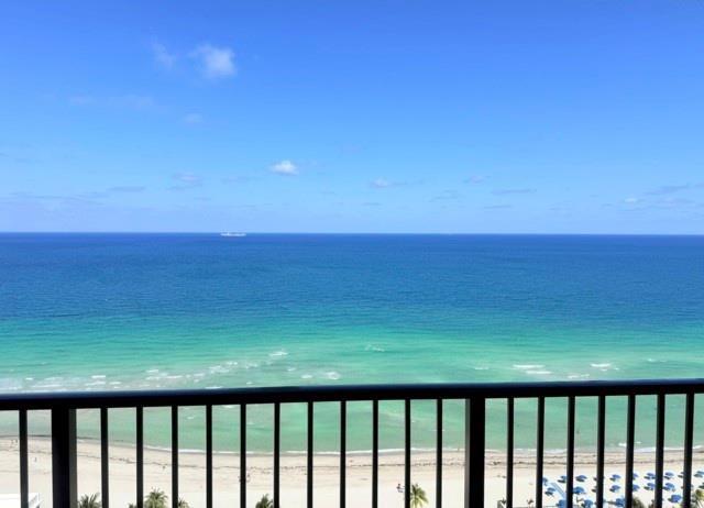 Quadomain Tower - Residential Lease