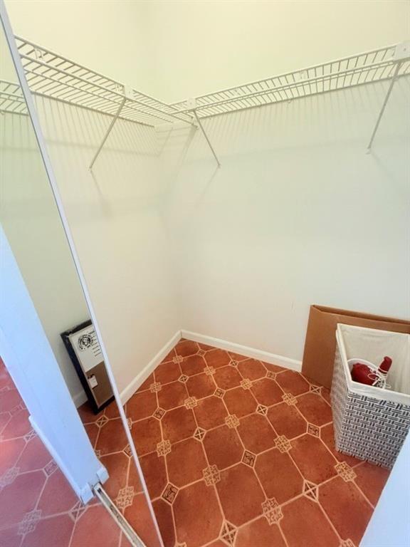 Quadomain Tower - Residential Lease