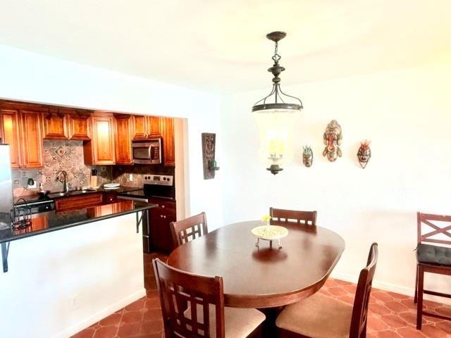 Quadomain Tower - Residential Lease