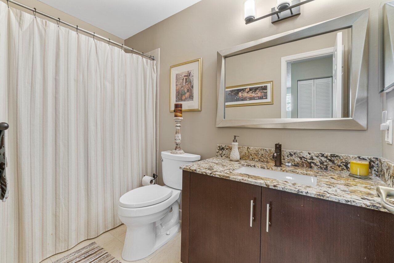 BOCA POINTE - Residential