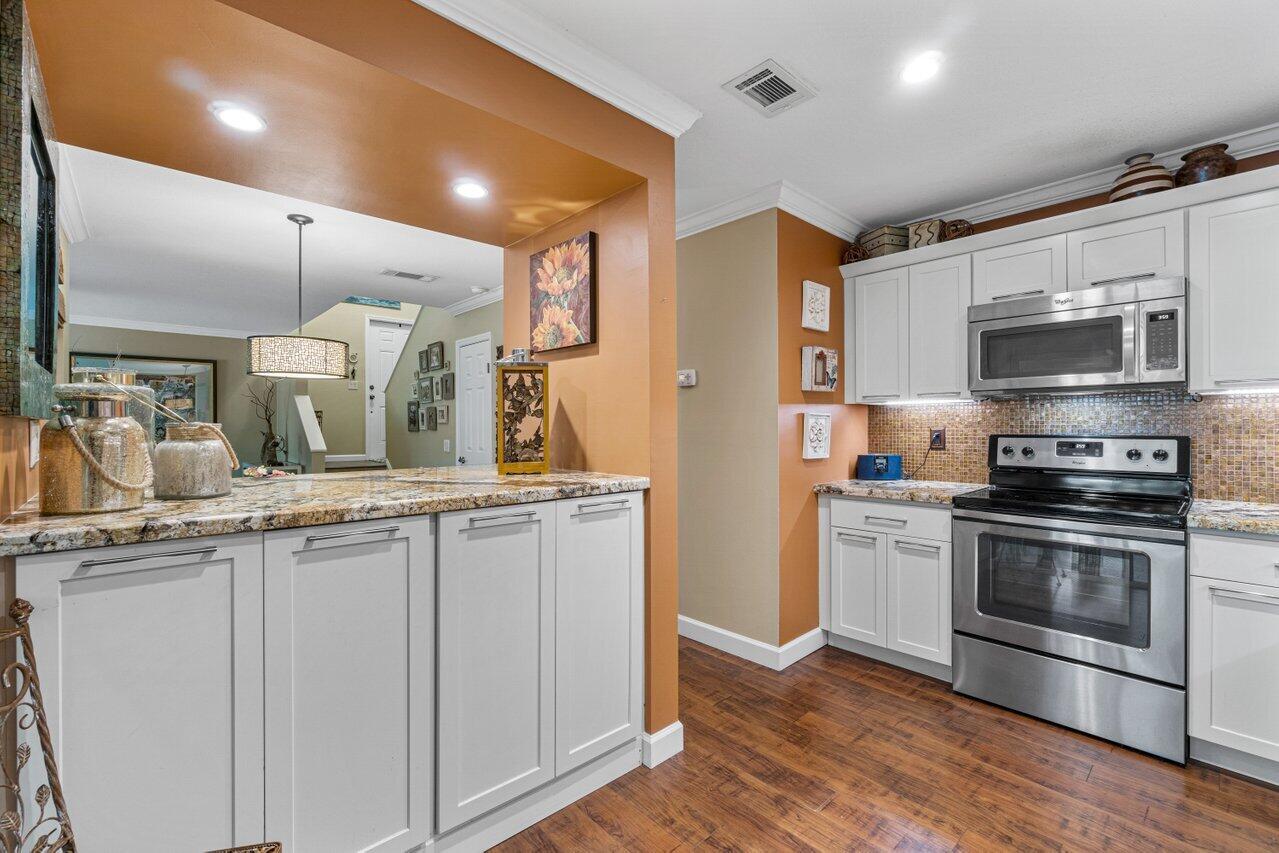 BOCA POINTE - Residential