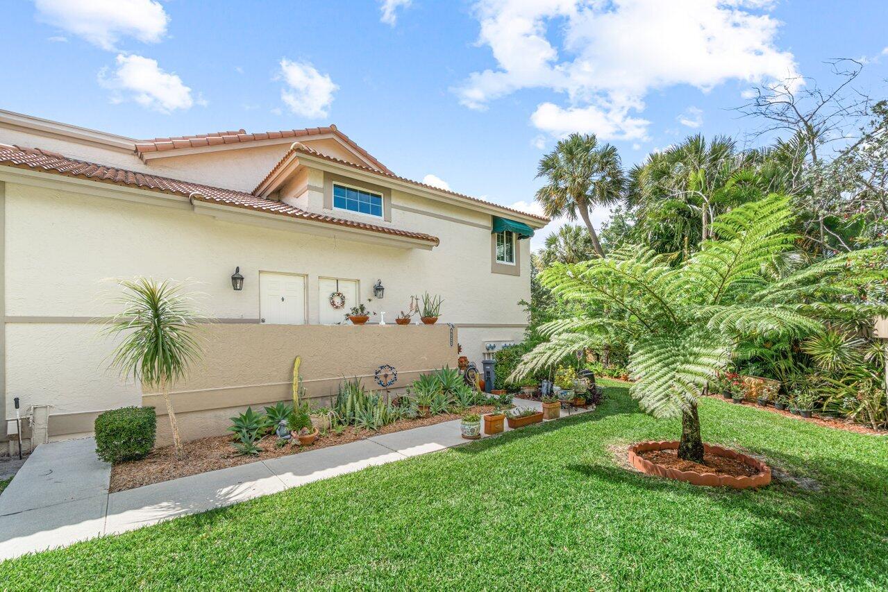 BOCA POINTE - Residential