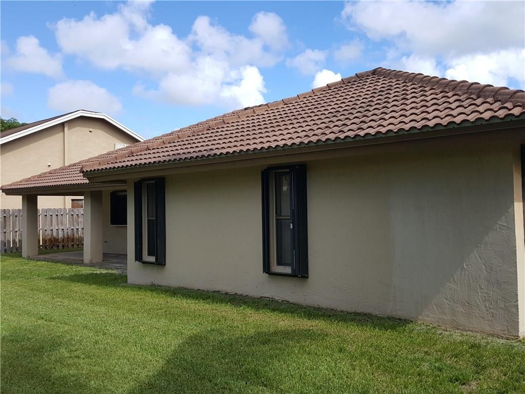 Country Address 102-1 B - Residential