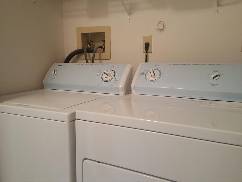 Country Address 102-1 B - Residential