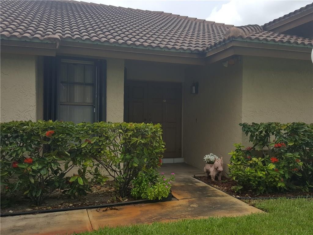 Country Address 102-1 B - Residential