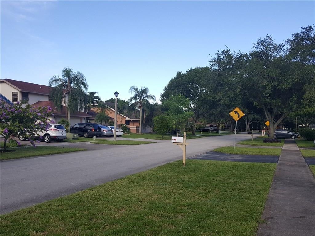 Country Address 102-1 B - Residential