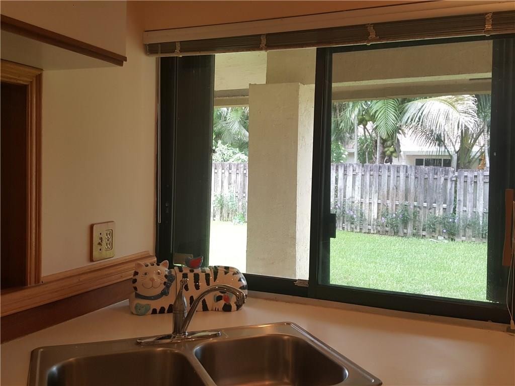 Country Address 102-1 B - Residential