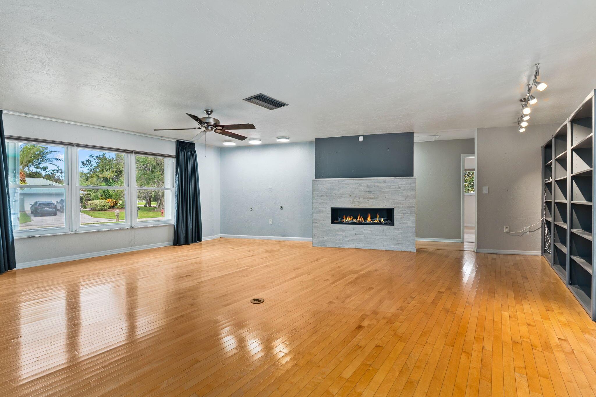 NORTH FORK ESTATES SUBDIV - Residential