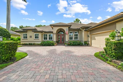7851 SE Double Tree Drive, Hobe Sound, FL MLS: R11016819