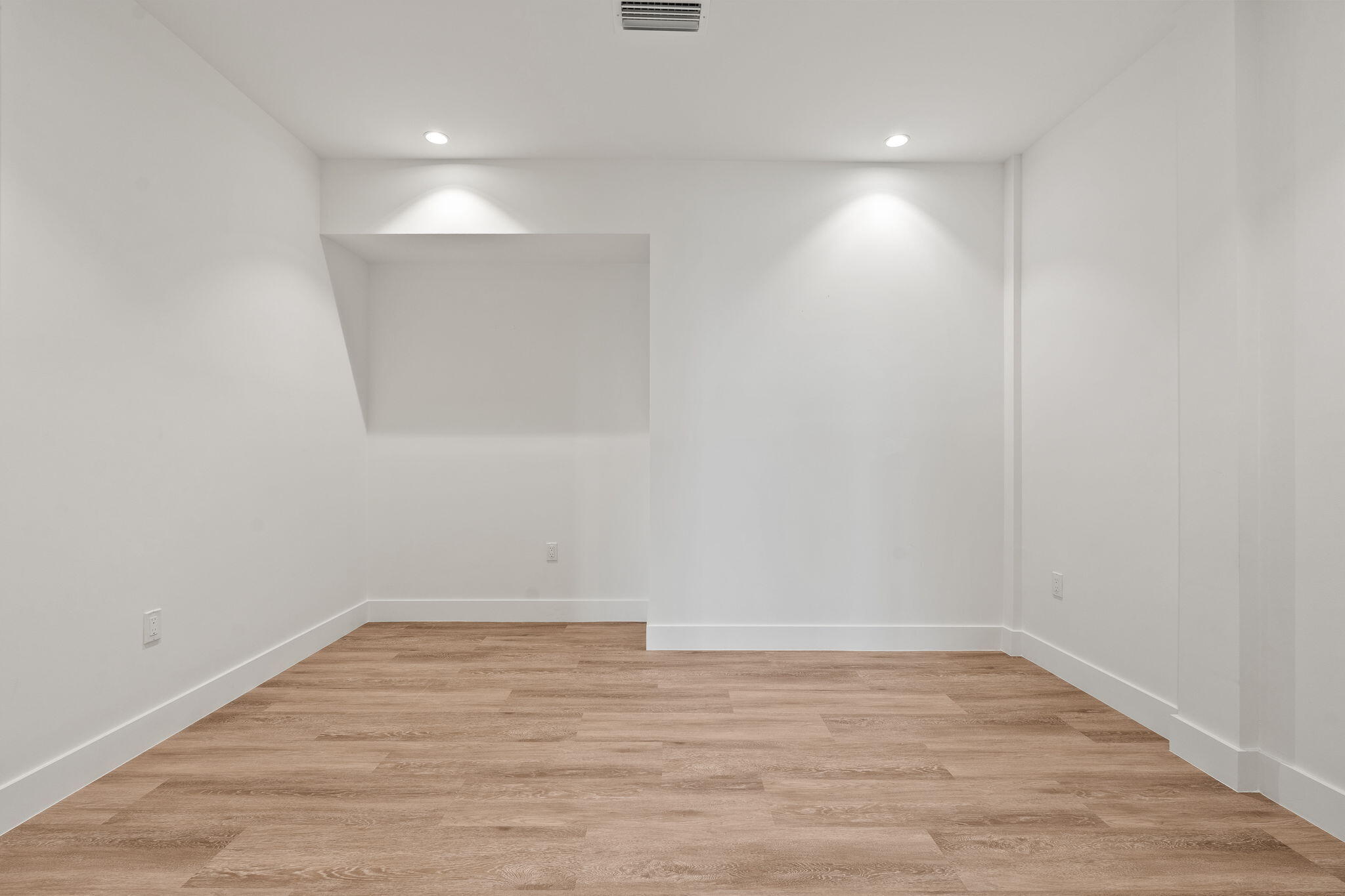 SAILFISH COVE CONDOMINIUM - Residential