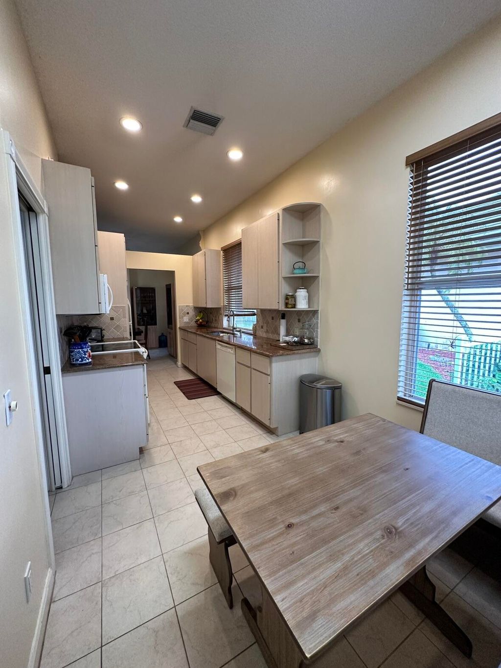 Photo of 7461 SE Autumn Lane, Hobe Sound, FL 33455 (MLS # B26004452)