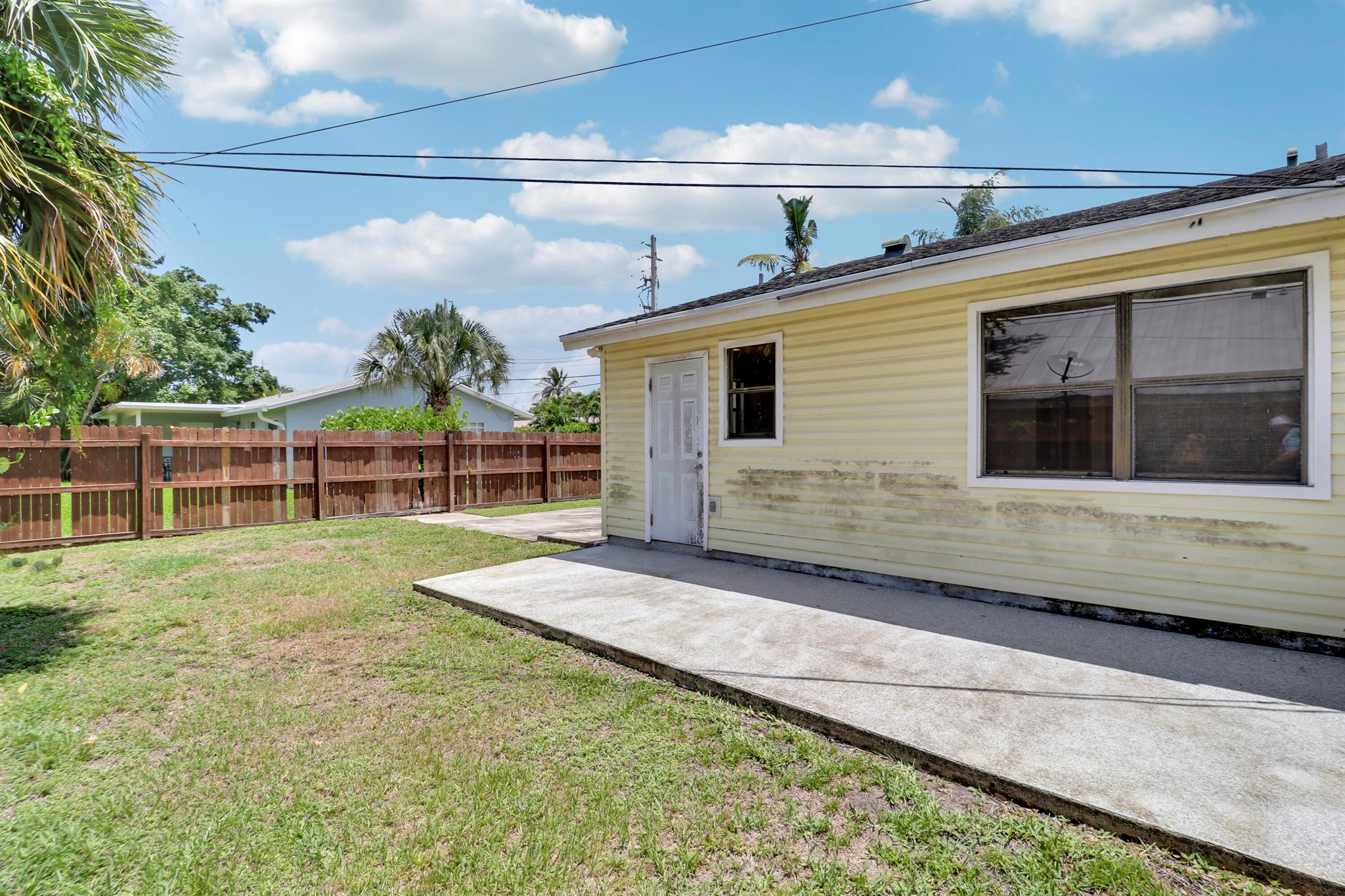 1977 Holman Drive 2