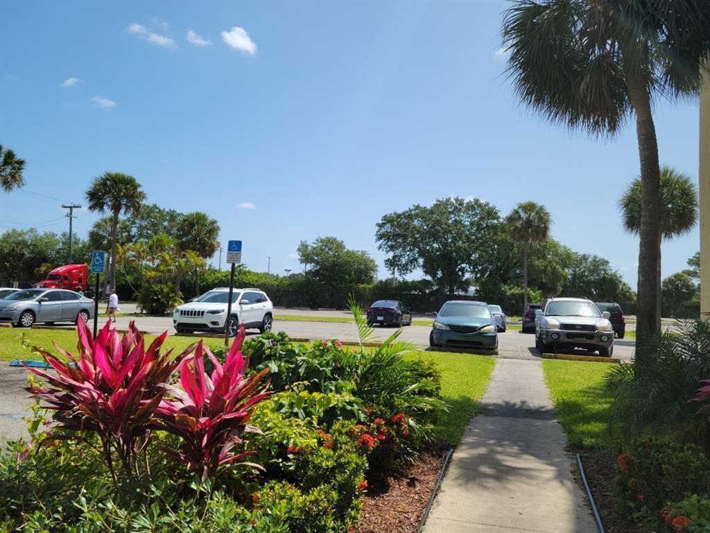 Sunset Hills I Condo - Residential Lease
