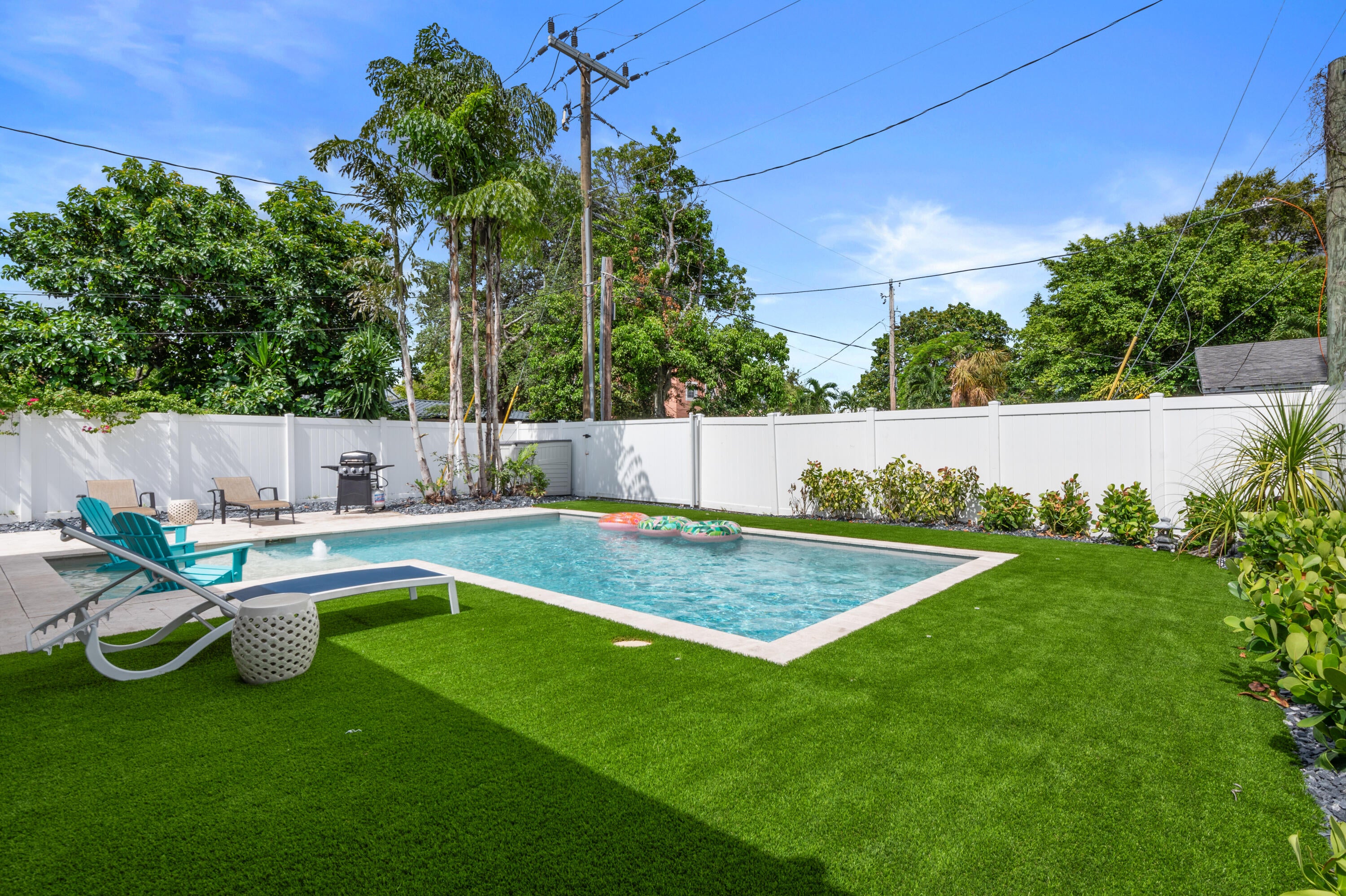 2012 SW 4th Avenue