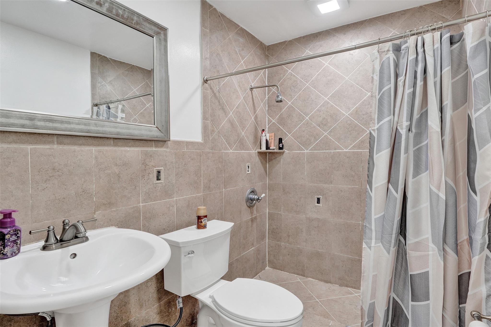 Welwyn Manor 31-2 B - Residential