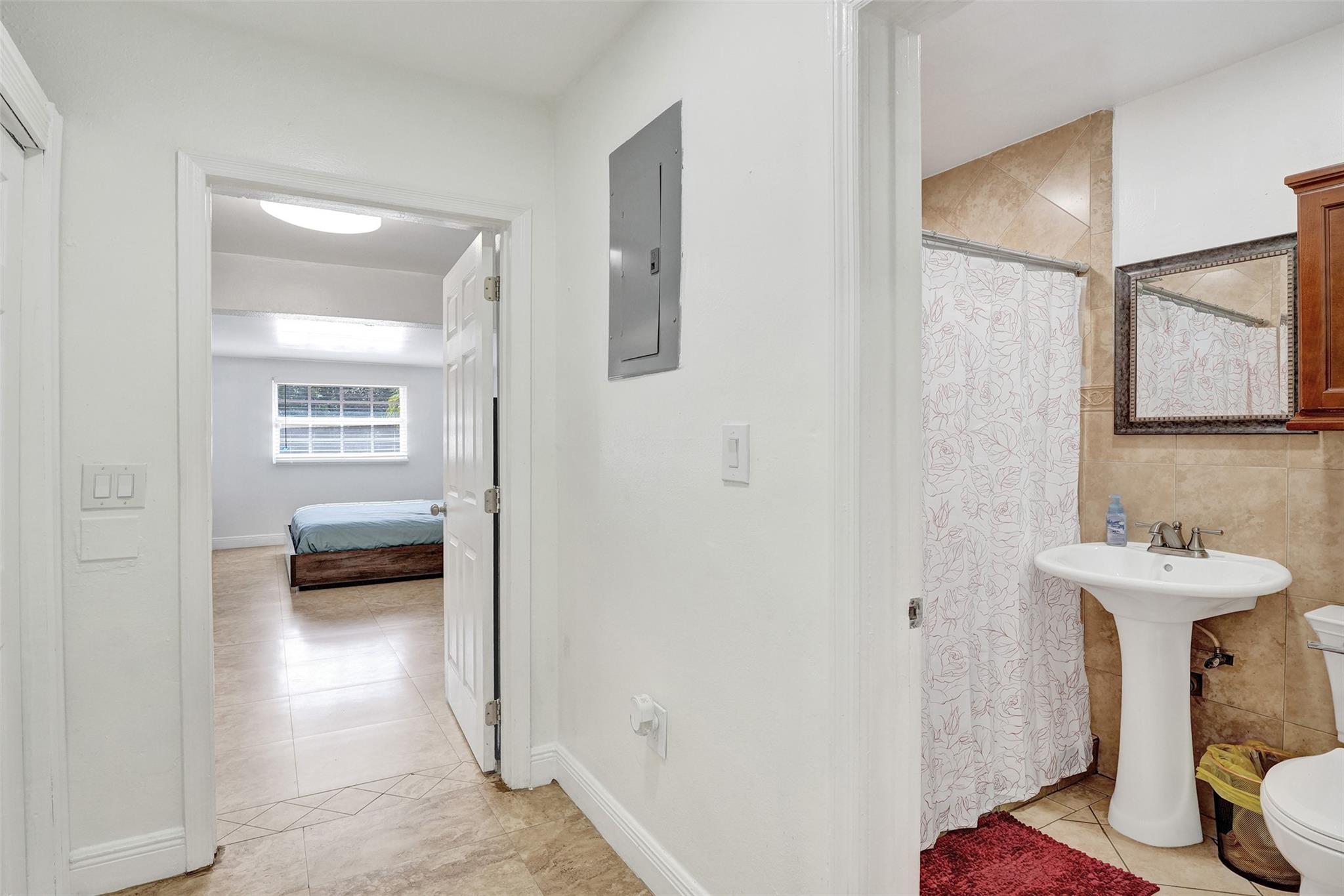 Welwyn Manor 31-2 B - Residential