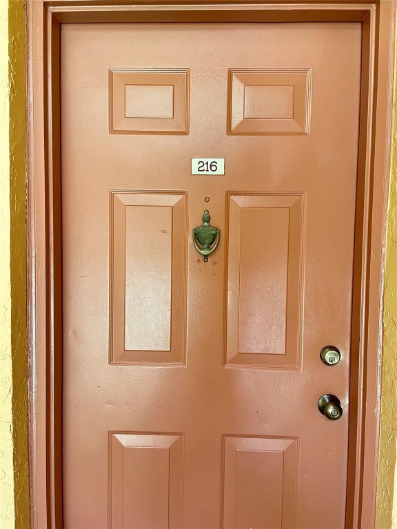 Sailboate Pointe Condo - Residential
