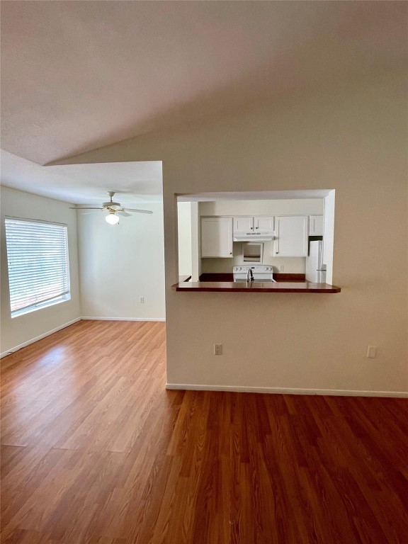 Sailboate Pointe Condo - Residential