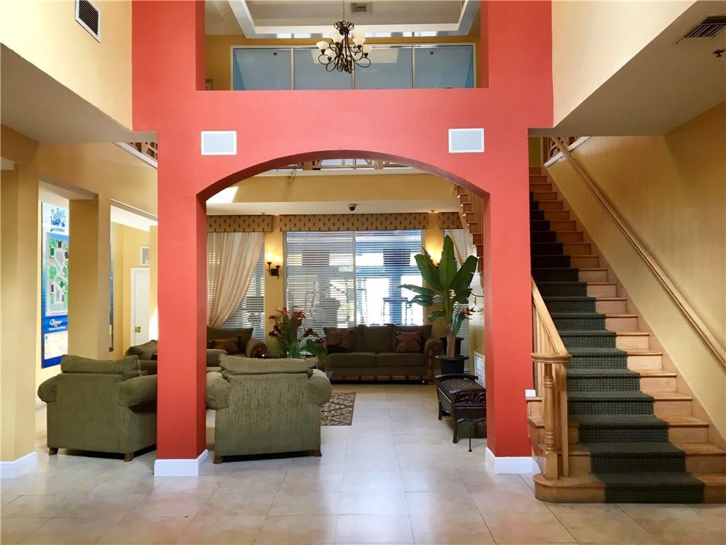 Sailboate Pointe Condo - Residential