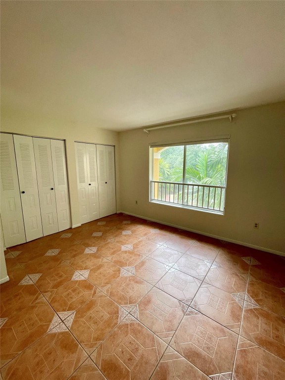 Sailboate Pointe Condo - Residential