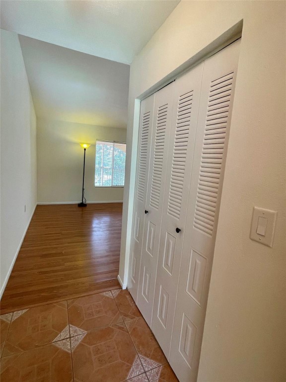 Sailboate Pointe Condo - Residential