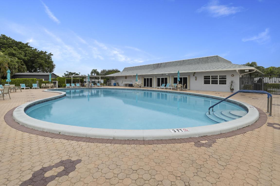 HIGH POINT OF DELRAY WEST CONDO SEC 1&2 - Residential