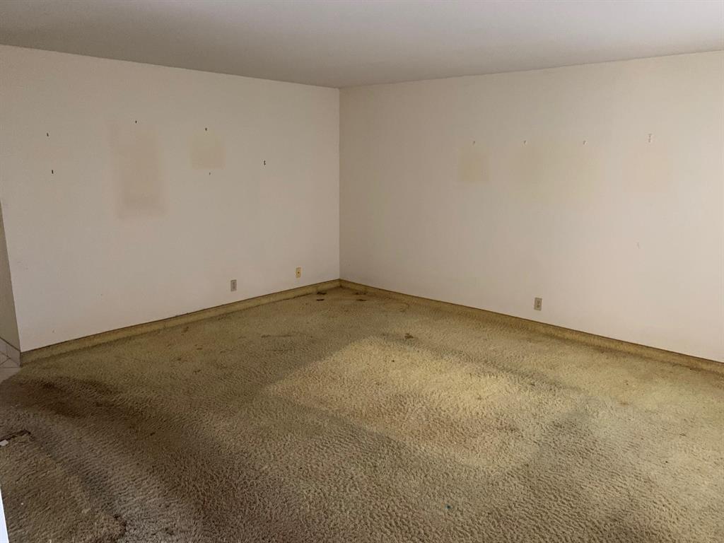 KINGS POINT TUSCANY CONDOS - Residential