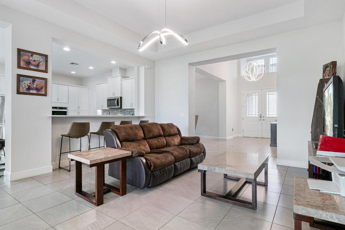 MEADOWS OF WESTLAKE - Residential