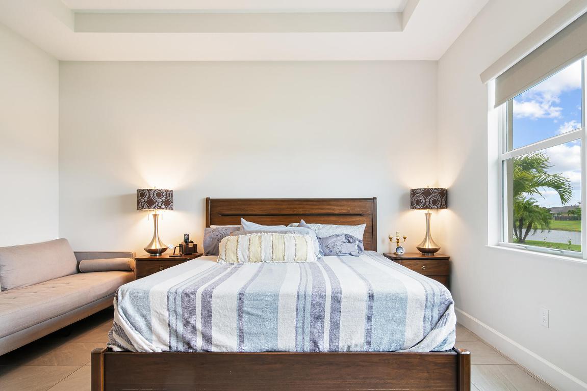 MEADOWS OF WESTLAKE - Residential