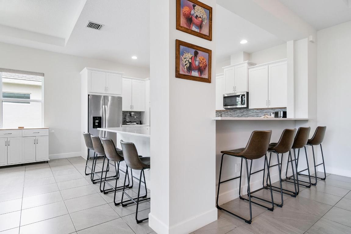 MEADOWS OF WESTLAKE - Residential