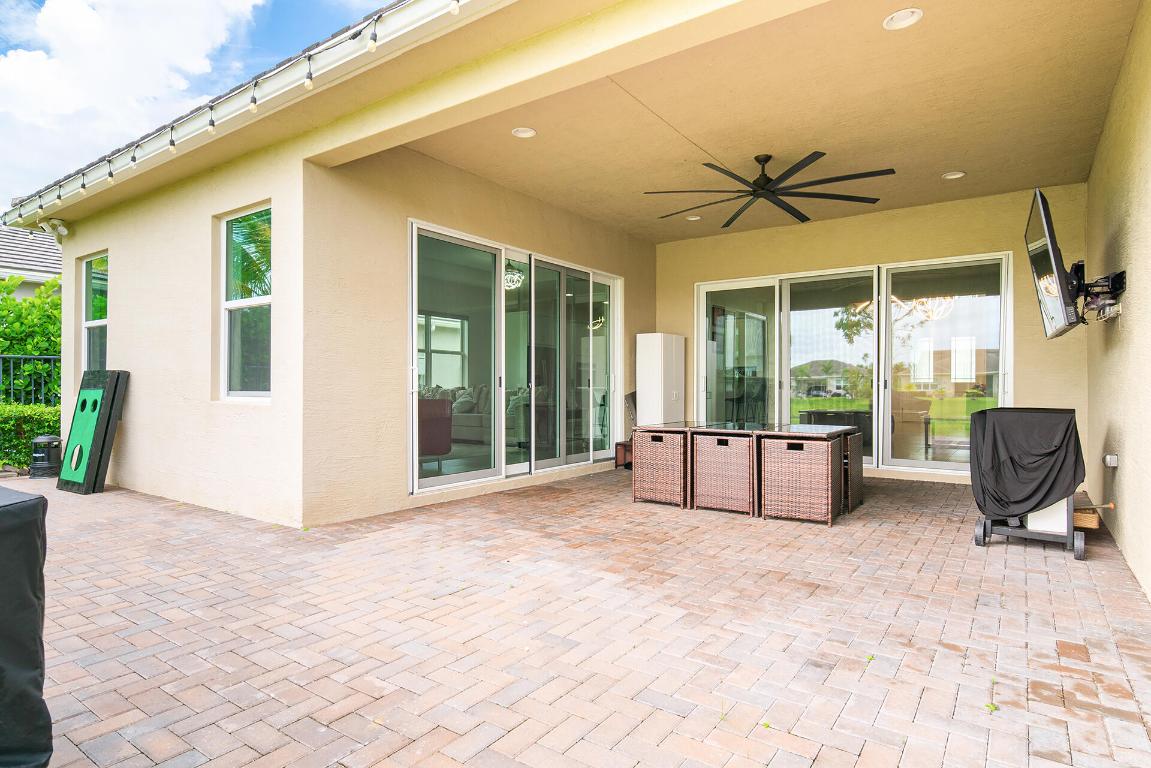 MEADOWS OF WESTLAKE - Residential